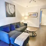 Modern 2 Bed Ground Floor By Lains Lettings