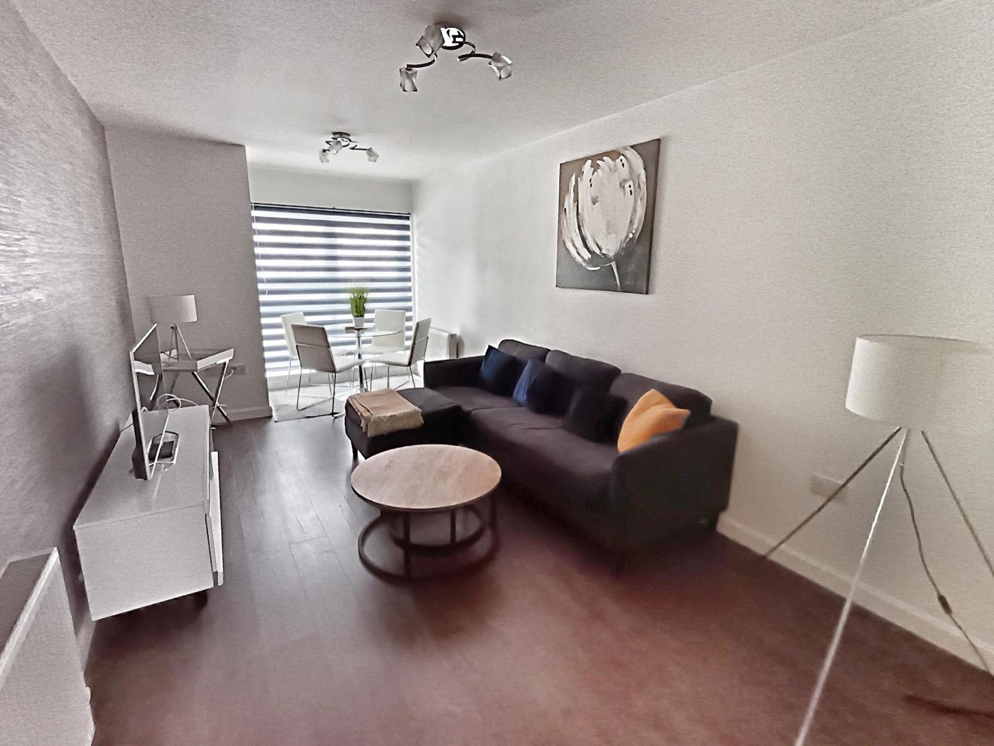 Modern 2 Bed Ground Floor By Lains Lettings * Aberdeen
