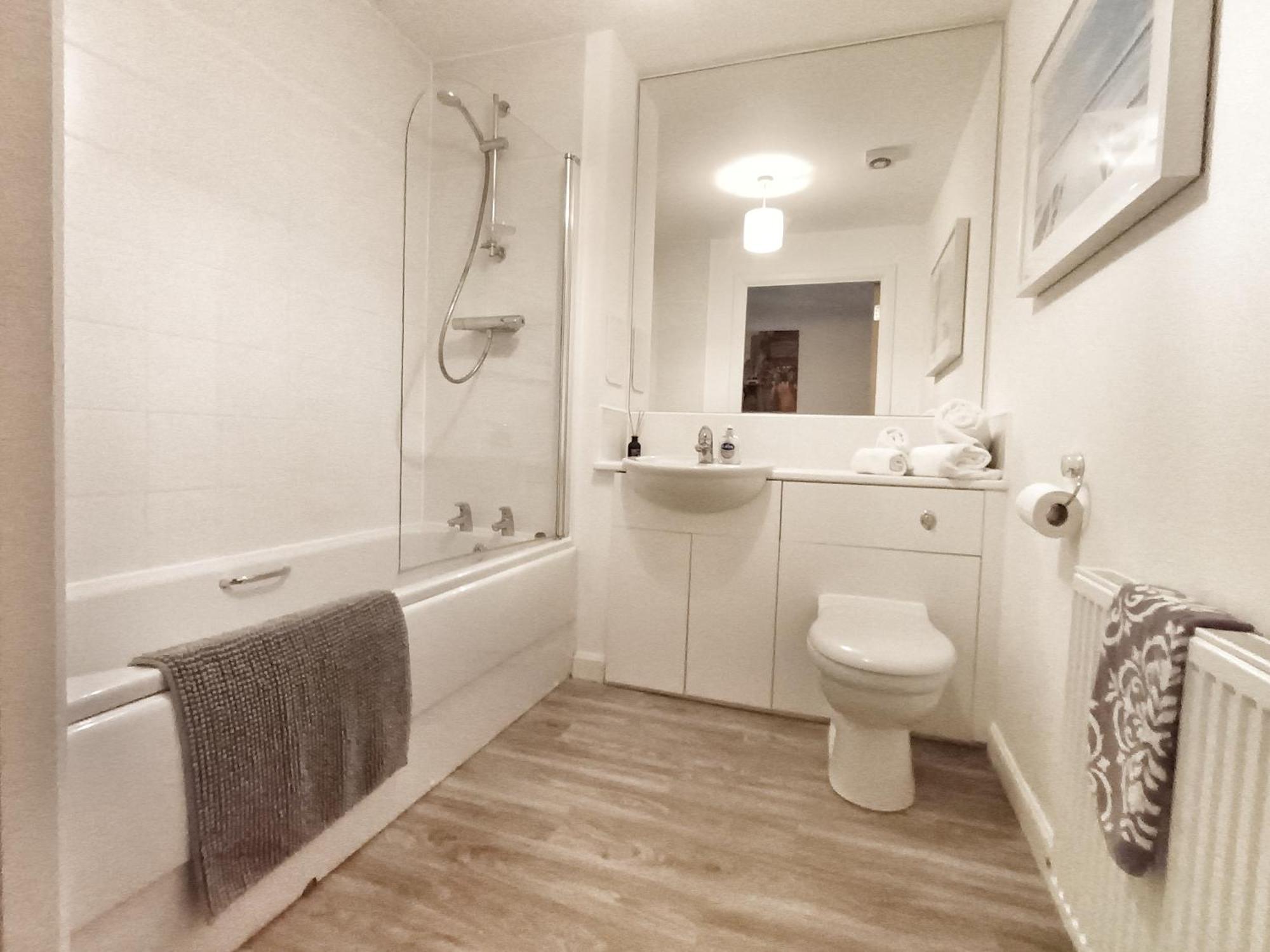 Modern 2 Bed Ground Floor By Lains Lettings Aberdeen