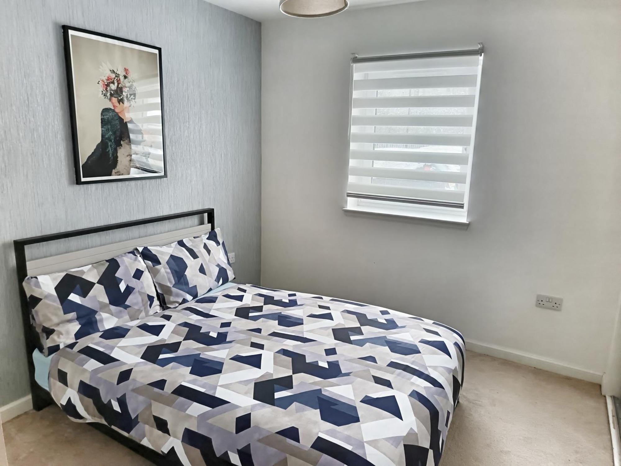 Modern 2 Bed Ground Floor By Lains Lettings
